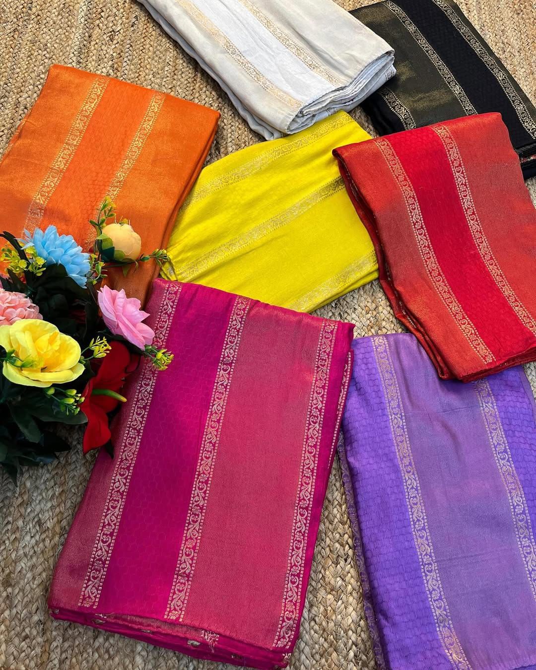 🔥 Festival Season Launch: Stunning Zari Saree! 🔥
