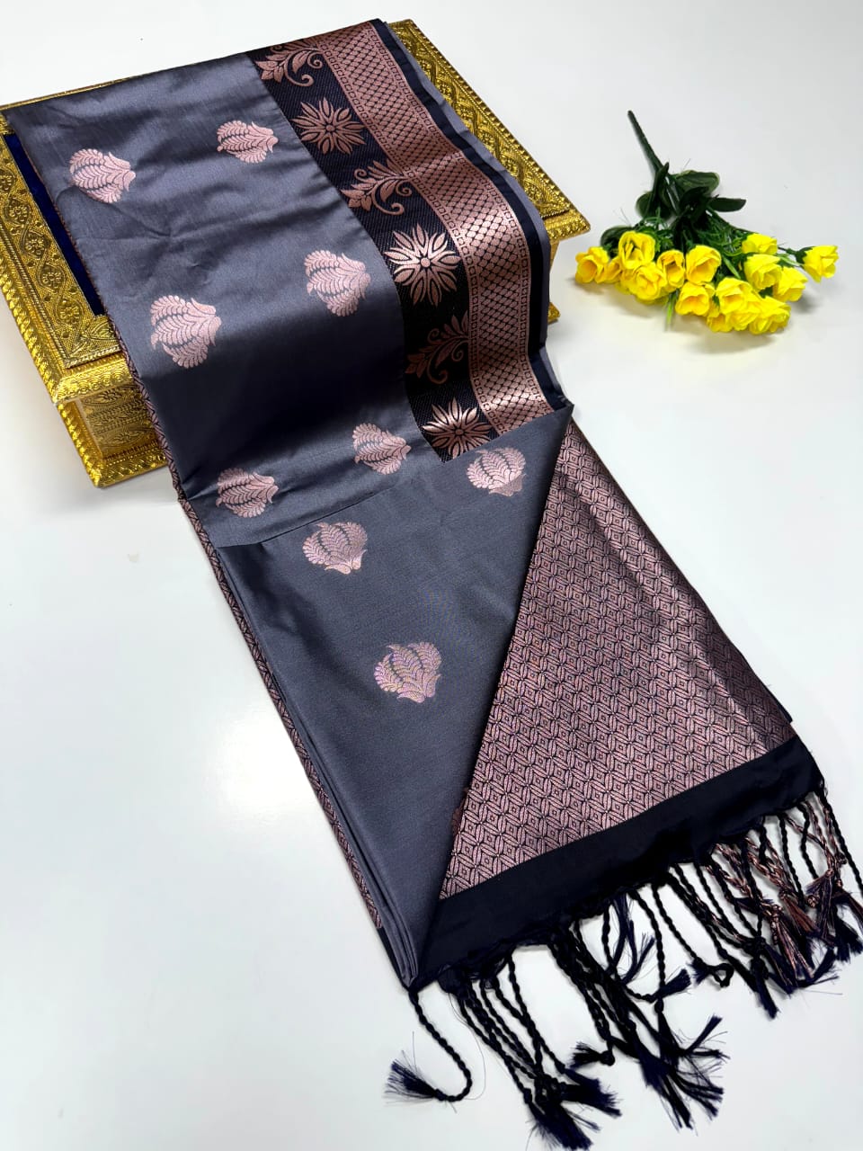 Luxury Border Pure Pattu Soft Silk Saree – 75 Dineyar Yarn Weaving with 2/2 Warp Thana Silk, Butta Work & Rich Contrast Pallu