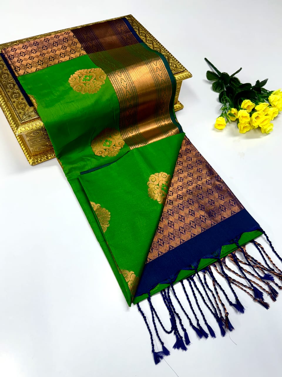 Luxury Border Pure Pattu Soft Silk Saree – 75 Dineyar Yarn Weaving with 2/2 Warp Thana Silk, Butta Work & Rich Contrast Pallu