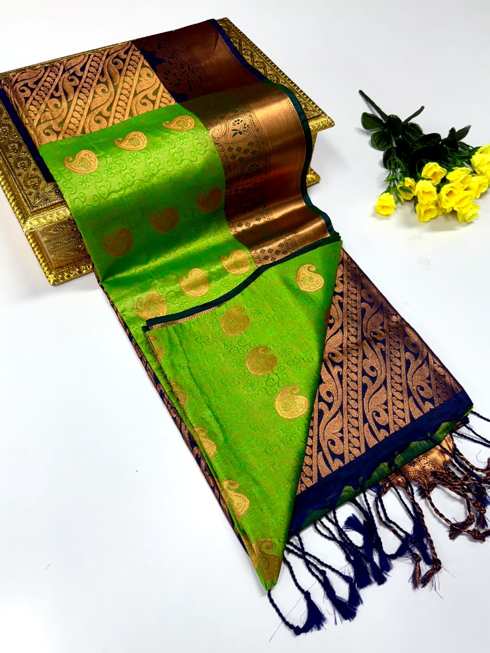 Luxury Border Pure Pattu Soft Silk Saree – 75 Dineyar Yarn Weaving with 2/2 Warp Thana Silk, Butta Work & Rich Contrast Pallu