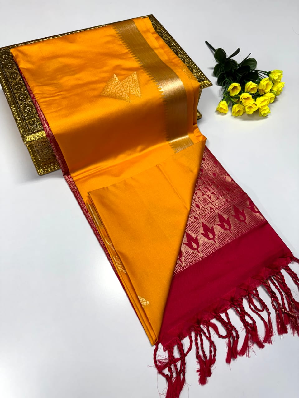 Luxury Border Pure Pattu Soft Silk Saree – 75 Dineyar Yarn Weaving with 2/2 Warp Thana Silk, Butta Work & Rich Contrast Pallu