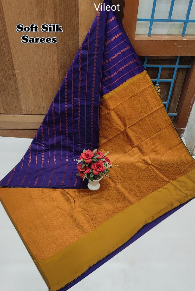 Kanchipuram Soft Silk Saree with All-Over Copper Zari Butta – Lightweight Rich Pallu & Contrast Blouse