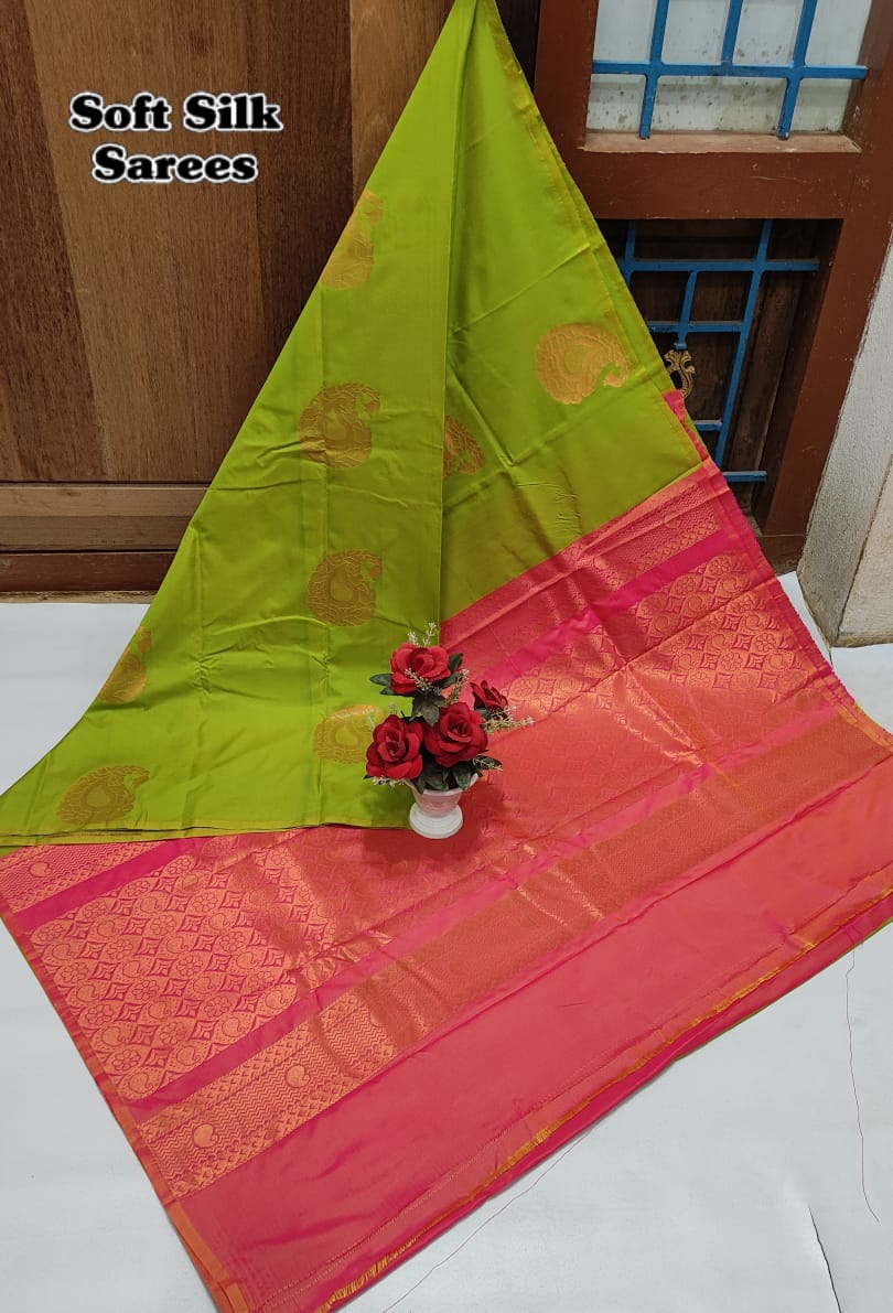 Kanchipuram Soft Silk Saree with All-Over Copper Zari Butta – Lightweight Rich Pallu & Contrast Blouse