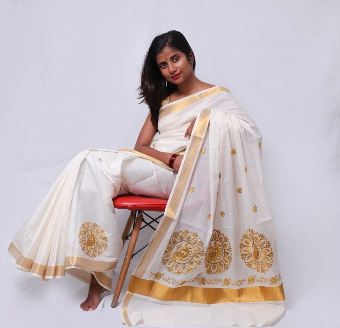 Kerala Kasavu Christmas Special Pure Cotton Saree with Embroidery – Traditional Festive Collection
