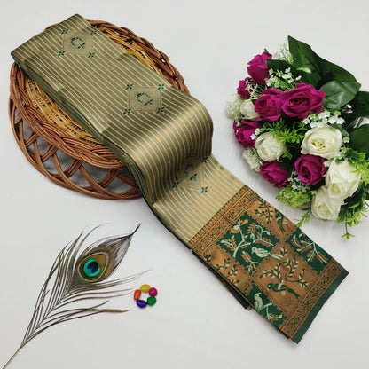 Silk Bridal Saree – 3D Embossed Weaving, Rose Gold Zari, Rich Pallu & Contrast Blouse | Premium Lightweight Wedding Saree