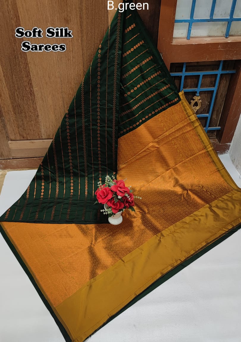 Kanchipuram Soft Silk Saree with All-Over Copper Zari Butta – Lightweight Rich Pallu & Contrast Blouse