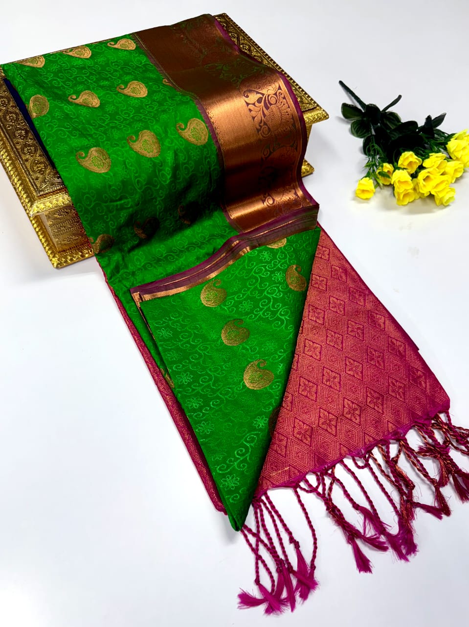 Luxury Border Pure Pattu Soft Silk Saree – 75 Dineyar Yarn Weaving with 2/2 Warp Thana Silk, Butta Work & Rich Contrast Pallu