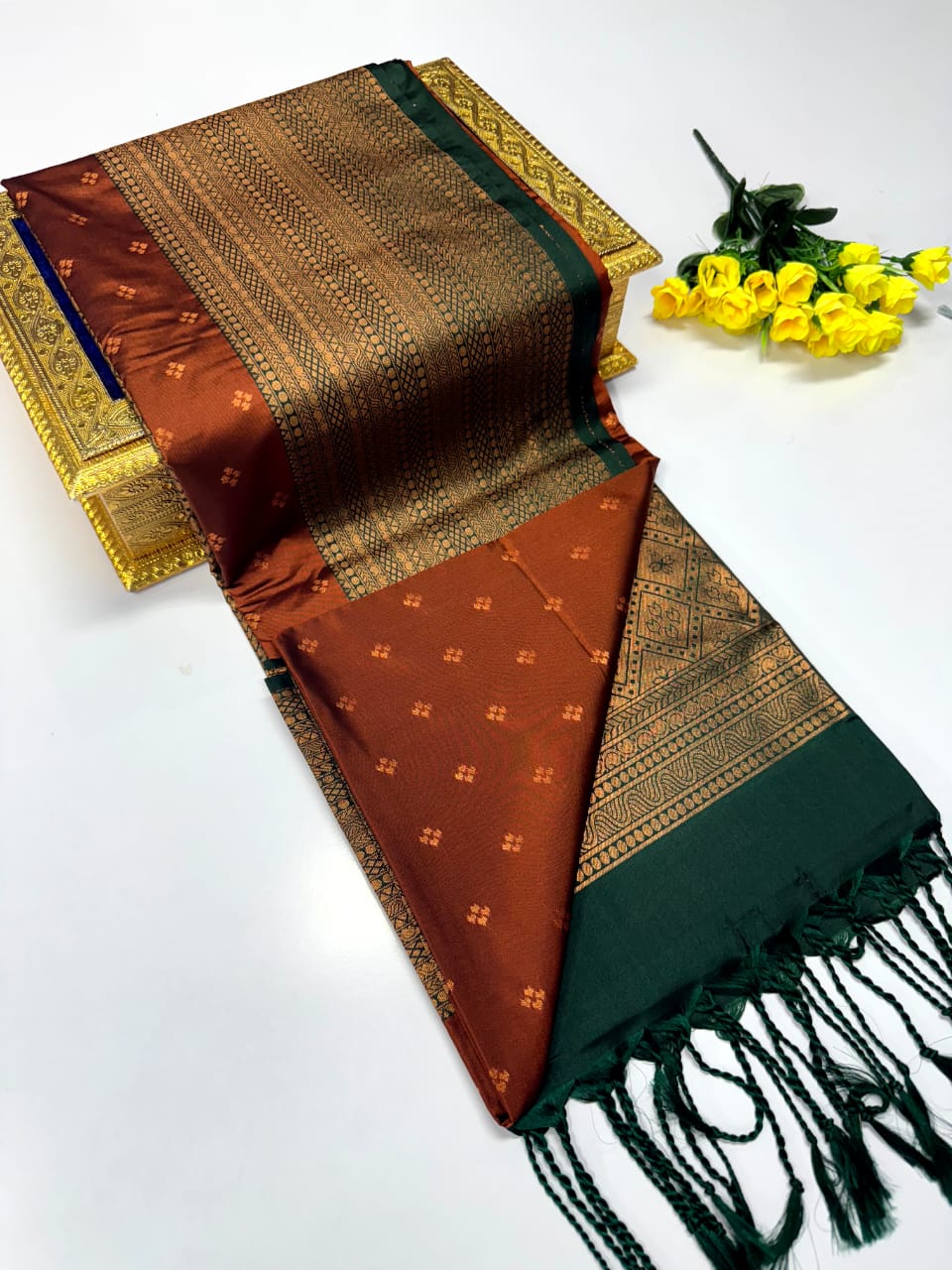 Luxury Border Pure Pattu Soft Silk Saree – 75 Dineyar Yarn Weaving with 2/2 Warp Thana Silk, Butta Work & Rich Contrast Pallu