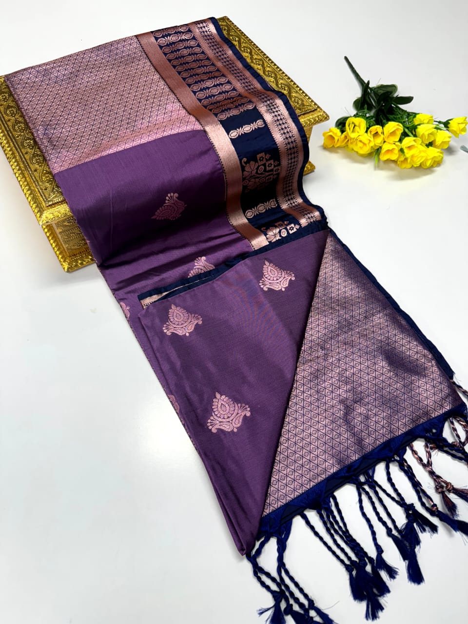 Luxury Border Pure Pattu Soft Silk Saree – 75 Dineyar Yarn Weaving with 2/2 Warp Thana Silk, Butta Work & Rich Contrast Pallu