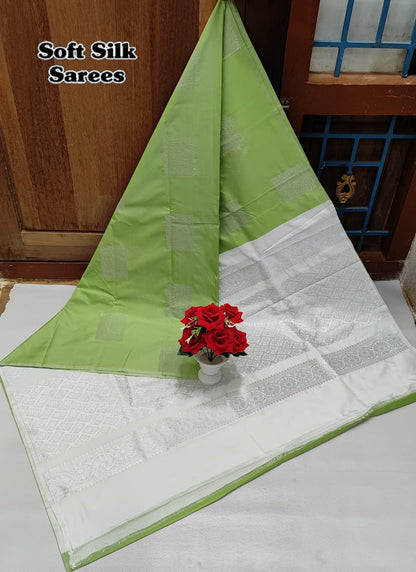 Kanchipuram Soft Silk Saree with All-Over Copper Zari Butta – Lightweight Rich Pallu & Contrast Blouse