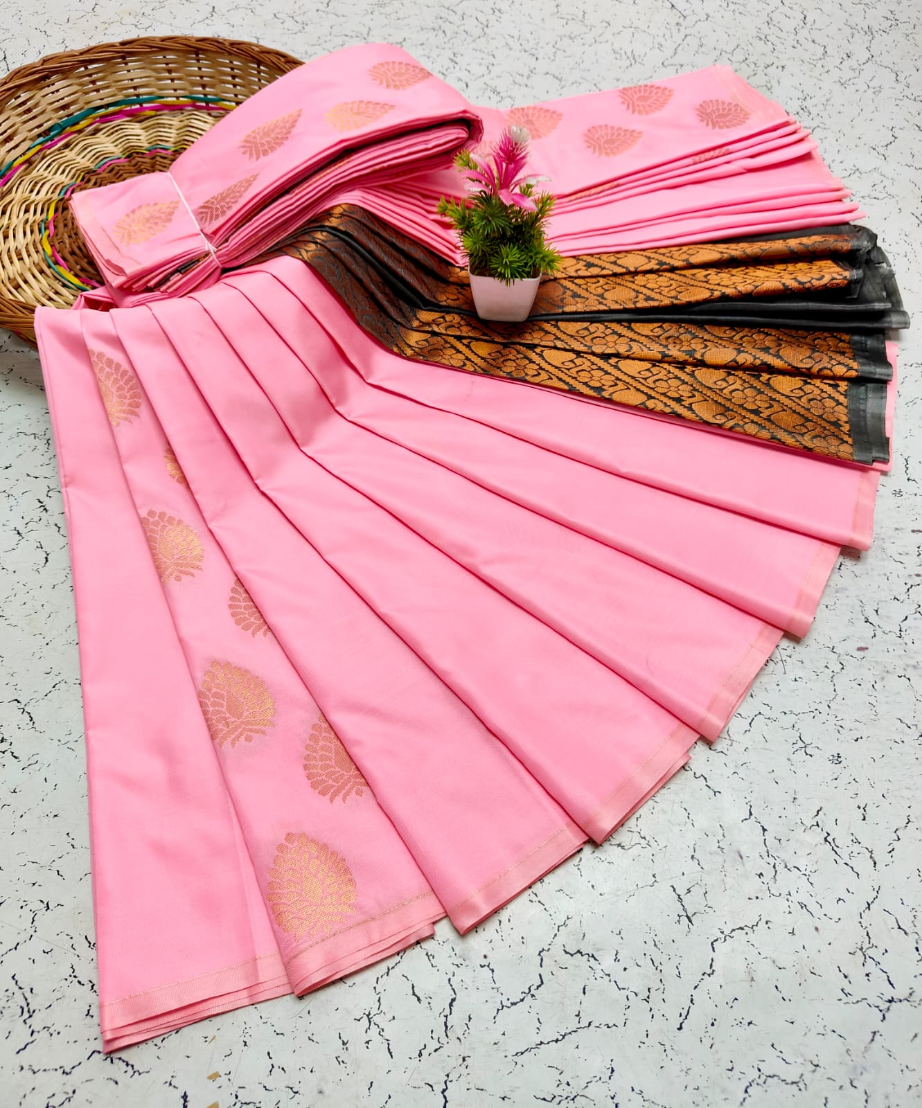 Premium Salem Elampillai Soft Silk Saree with Big Putta Work, Rich Pallu & Blouse – Lightweight