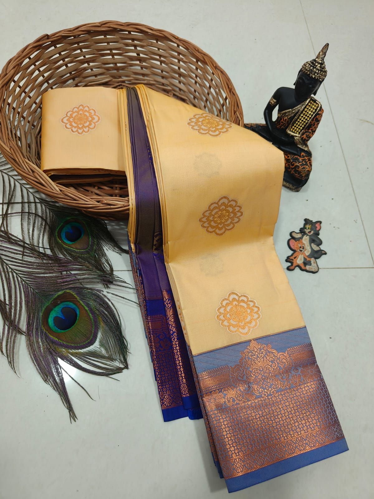 Arani Special TANA Soft Silk Saree for Women | Lightweight Traditional Saree with Grand Motif Design, Contrast Pallu & Blouse | Premium Quality Handloom Soft Silk (Festive & Wedding Wear)